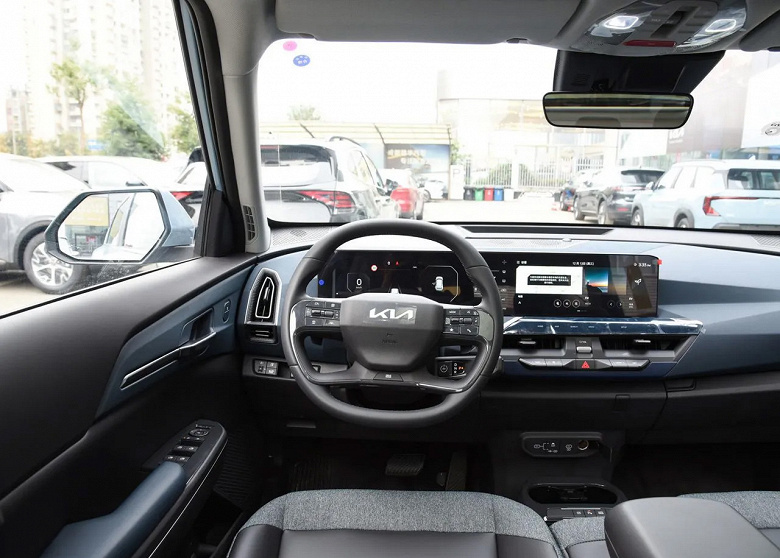 &laquo;Машина в Набережных Челнах, можете приехать потрогать&raquo;. Новейший кроссовер Kia EV5 уже можно купить в России &mdash; он дешевле &laquo;Москвича 3е&raquo;